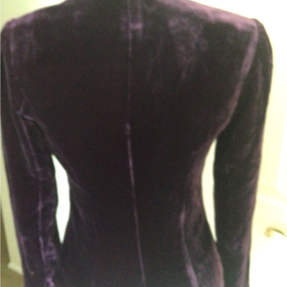 VINTAGE LAUREN RALPH LAUREN PLUM VELVET JACKET— SIZE 2 - Picture 6 of 14